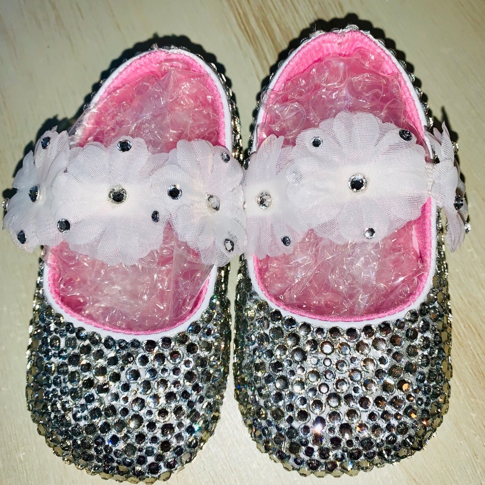 Crystal baby crib shoes